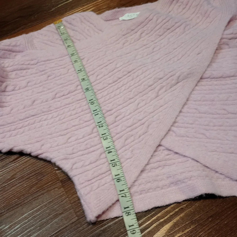 astr the label Mariana Crossover Sweater in Light Pink - Picture 10 of 10